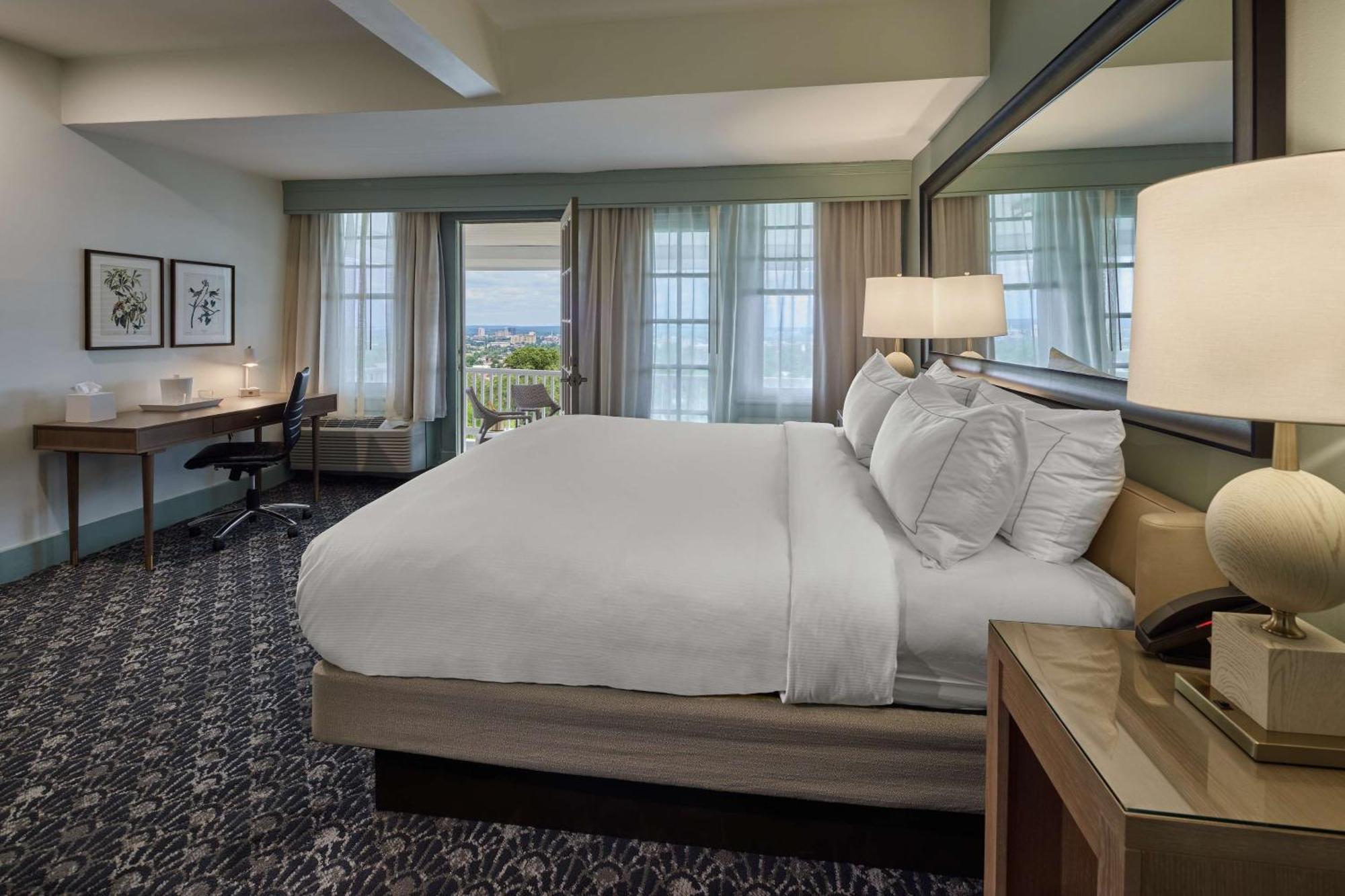 The Partridge Inn Augusta, Curio Collection By Hilton Экстерьер фото